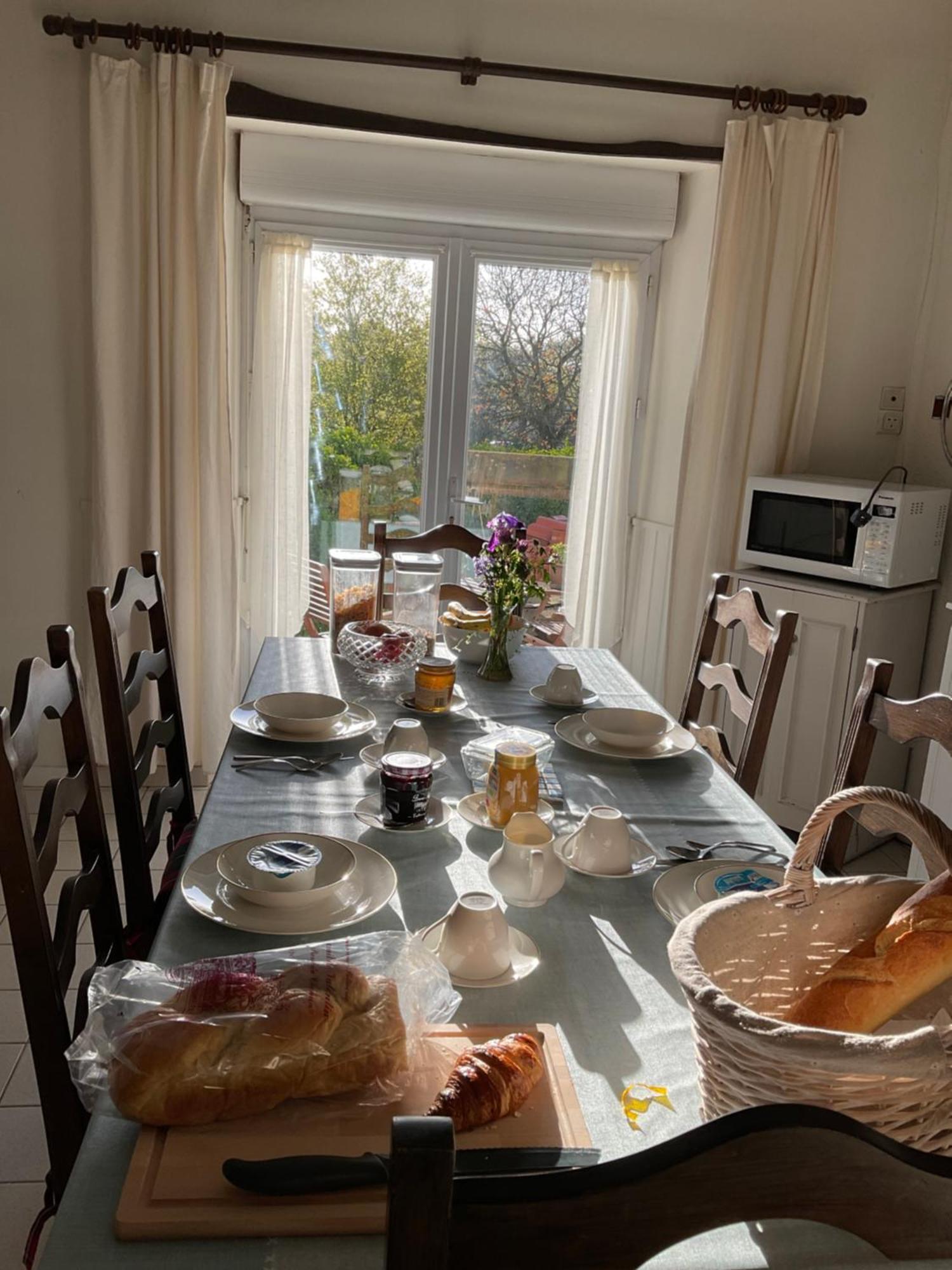 Saint-Pierre-du-Chemin La Brionniere Bed & Breakfast エクステリア 写真